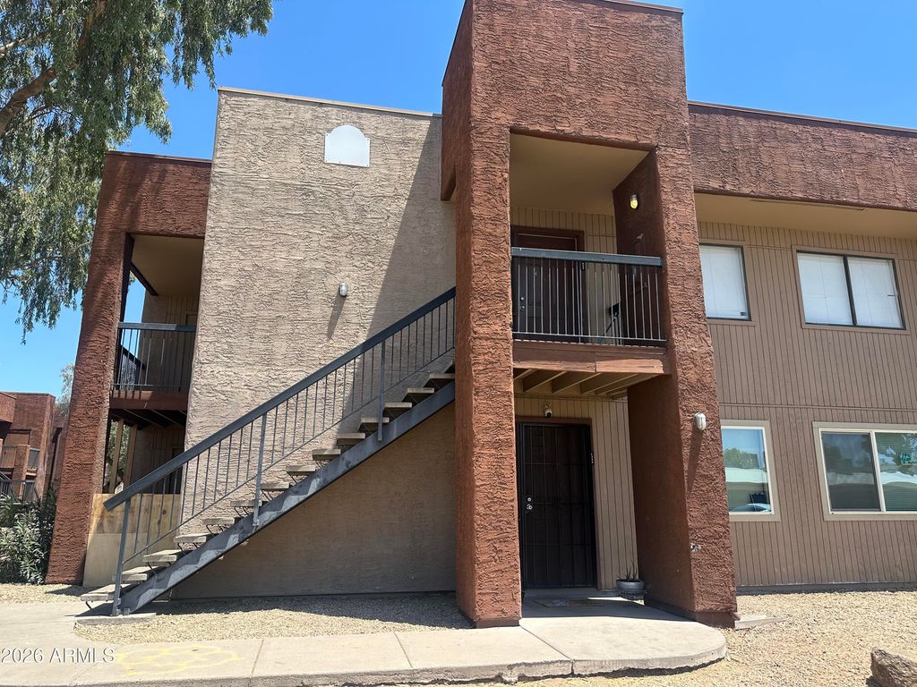 3810 N MARYVALE Parkway 2055, Phoenix, AZ 85031