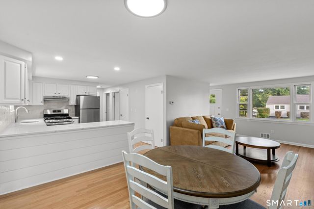 173 Timber Trail, Wethersfield, CT 06109