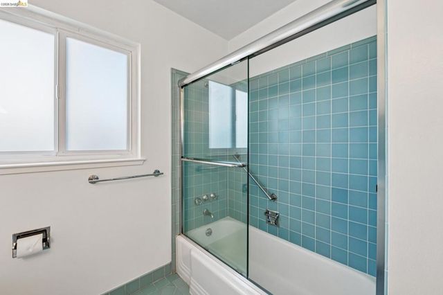 1410 Lakeshore Ave 6, Oakland, CA 94606
