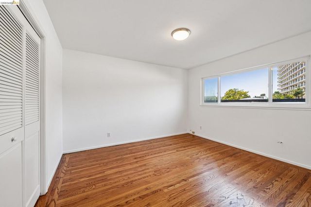 1410 Lakeshore Ave 6, Oakland, CA 94606