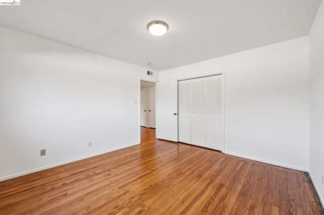 1410 Lakeshore Ave 6, Oakland, CA 94606