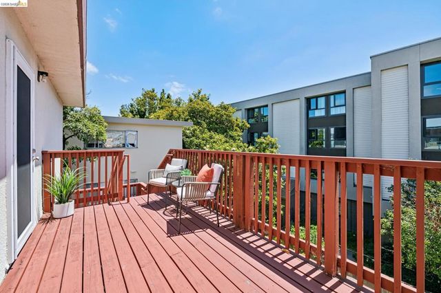 1410 Lakeshore Ave 6, Oakland, CA 94606