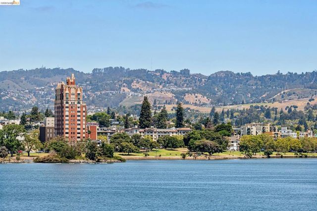 1410 Lakeshore Ave 6, Oakland, CA 94606