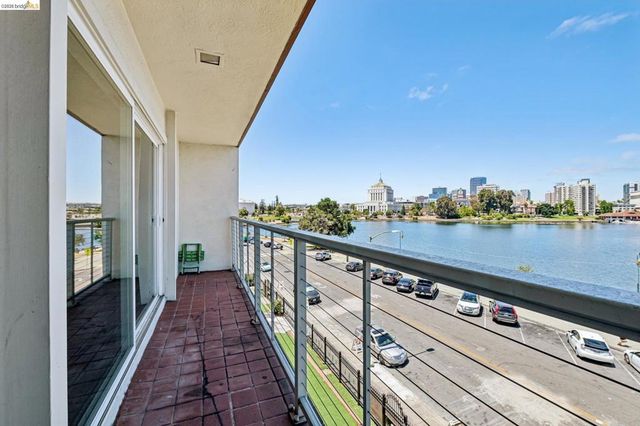 1410 Lakeshore Ave 6, Oakland, CA 94606
