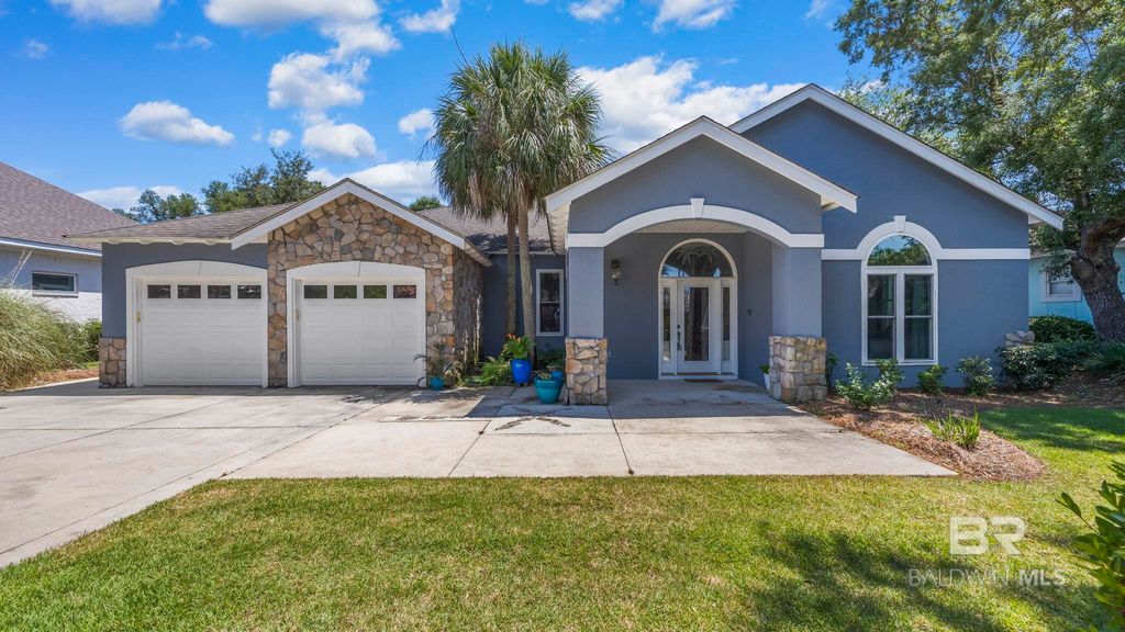 19 Lagoon Drive, Gulf Shores, AL 36542