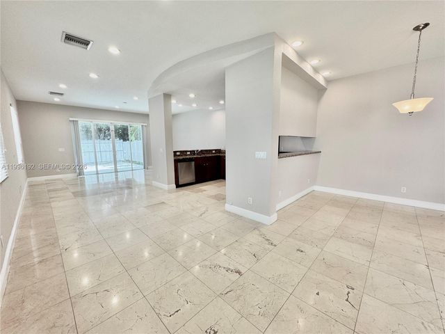 504 SW 4th Ave, Fort Lauderdale, FL 33315