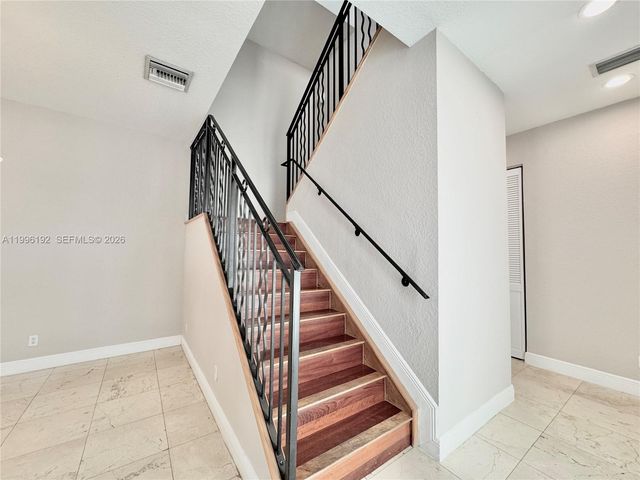 504 SW 4th Ave, Fort Lauderdale, FL 33315