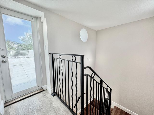 504 SW 4th Ave, Fort Lauderdale, FL 33315