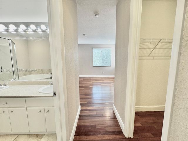 504 SW 4th Ave, Fort Lauderdale, FL 33315