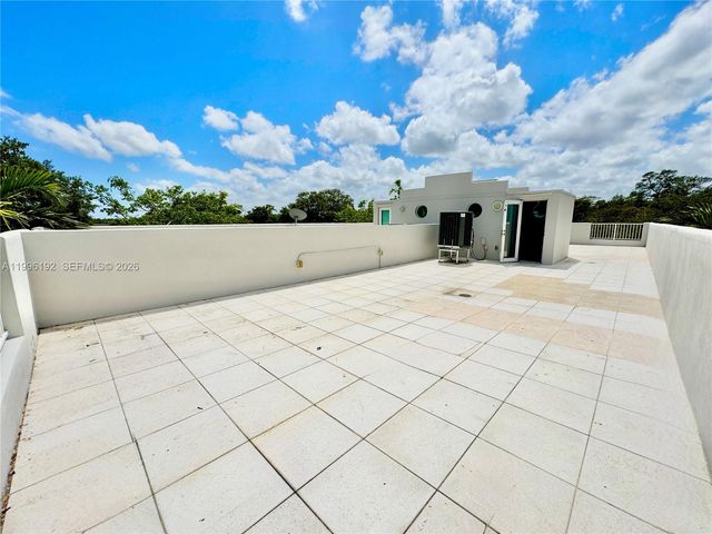 504 SW 4th Ave, Fort Lauderdale, FL 33315