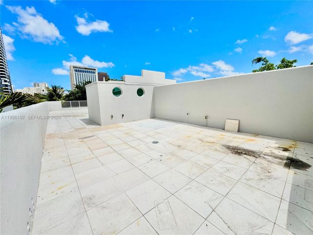 504 SW 4th Ave, Fort Lauderdale, FL 33315