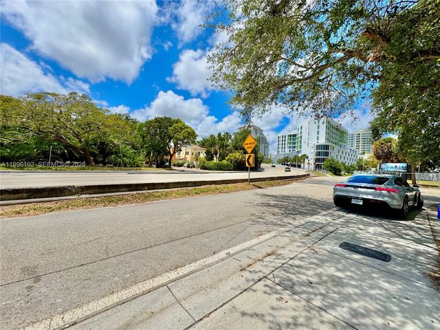 504 SW 4th Ave, Fort Lauderdale, FL 33315