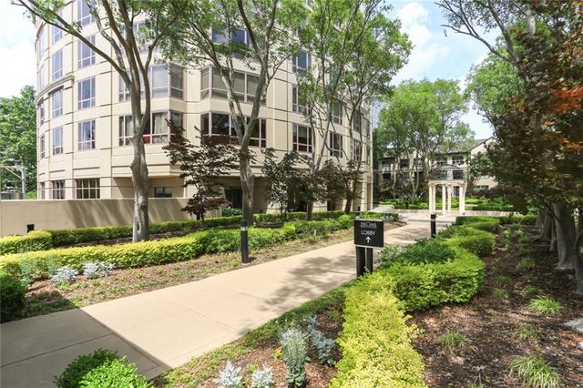 3475 Oak Valley NE Road 2060, Atlanta, GA 30326