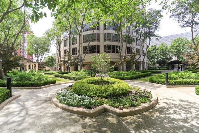 3475 Oak Valley NE Road 2060, Atlanta, GA 30326