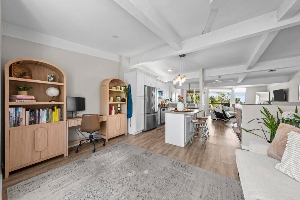 2335 Caringa Way 18, Carlsbad, CA 92009 — exterior