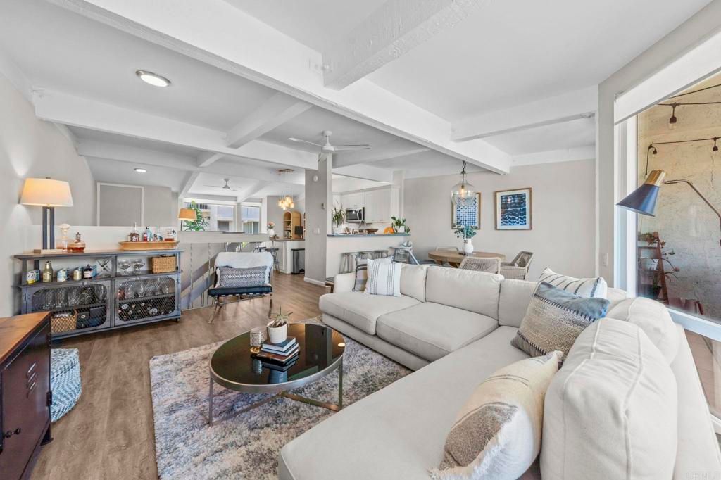 2335 Caringa Way 18, Carlsbad, CA 92009 — photo 4