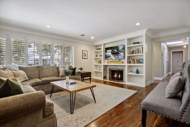 4908 Ridge Place, Edina, MN 55424