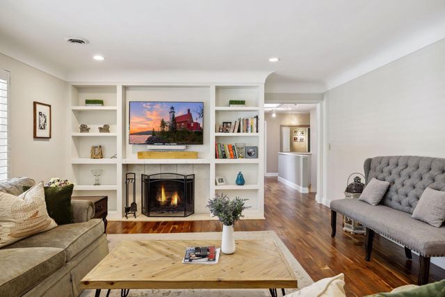 4908 Ridge Place, Edina, MN 55424