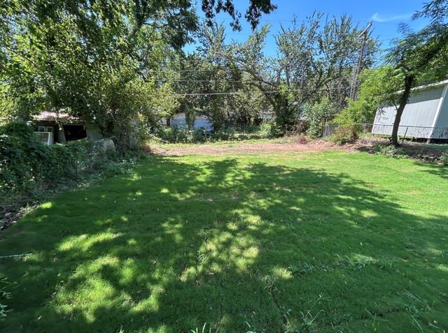 622 E Woodard Street, Denison, TX 75021