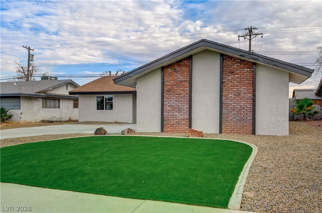 4409 Saint Andrews Circle, Las Vegas, NV 89107 — photo 2