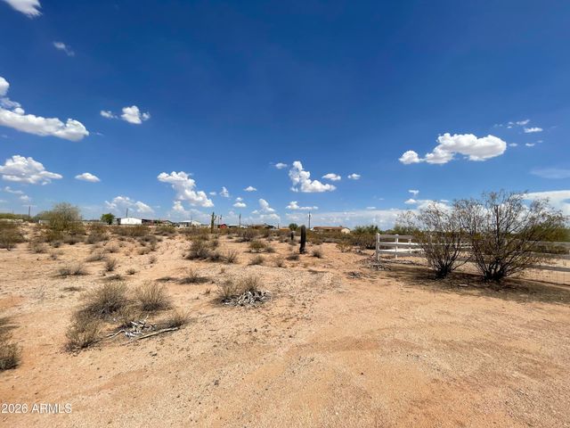 206-10 004B -- NA, Florence, AZ 85132