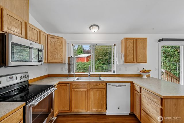 12130 Rainbow Drive, Arlington, WA 98223