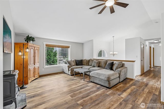 12130 Rainbow Drive, Arlington, WA 98223