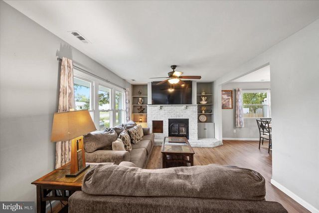 306 APACHE TRL, Browns Mills, NJ 08015