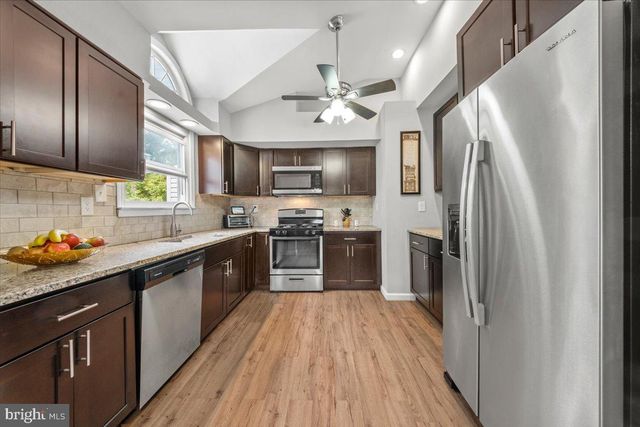 306 APACHE TRL, Browns Mills, NJ 08015