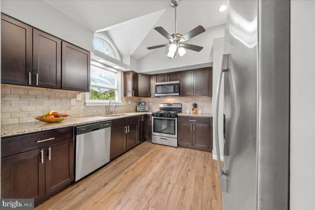 306 APACHE TRL, Browns Mills, NJ 08015