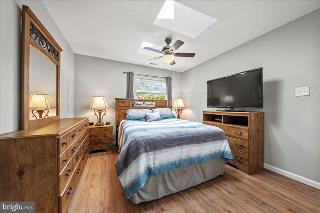306 APACHE TRL, Browns Mills, NJ 08015
