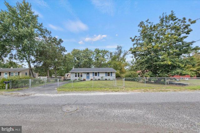 306 APACHE TRL, Browns Mills, NJ 08015