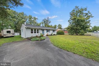 306 APACHE TRL, Browns Mills, NJ 08015