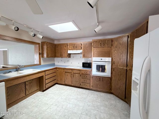274 W Bonita Street, Benson, AZ 85602