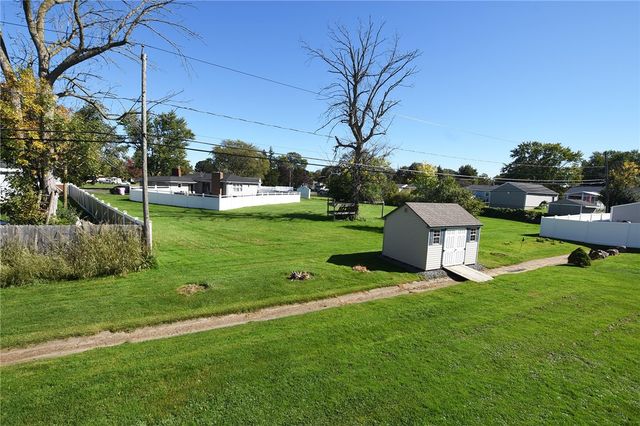 46 West Garden Drive, Gates, NY 14606