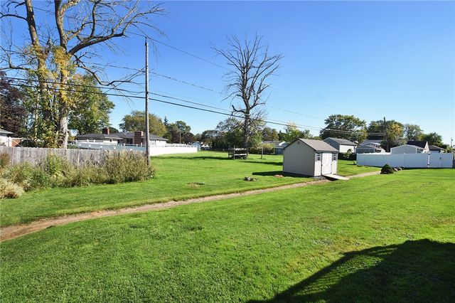 46 West Garden Drive, Gates, NY 14606