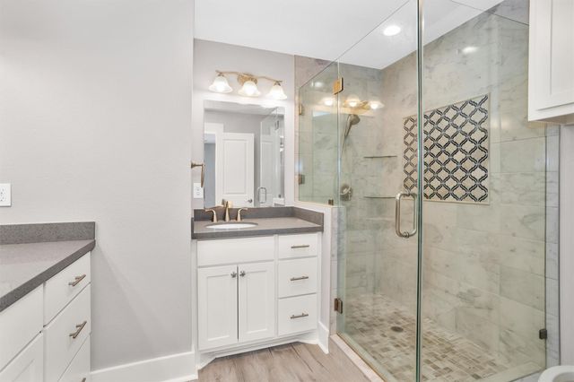 336 Ling Street, Bayou Vista, TX 77563