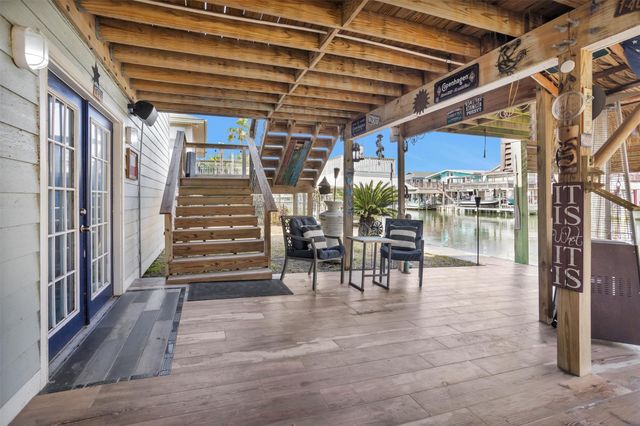 336 Ling Street, Bayou Vista, TX 77563