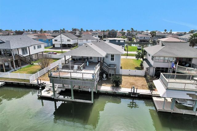 336 Ling Street, Bayou Vista, TX 77563