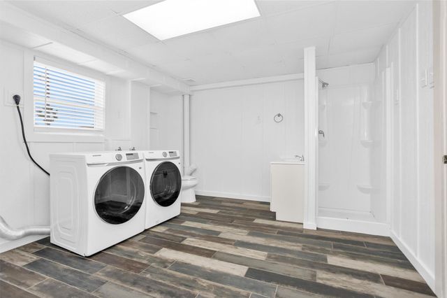 336 Ling Street, Bayou Vista, TX 77563