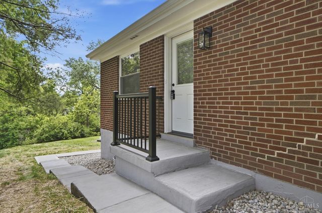 6331 Starridge Court, Green Twp, OH 45248