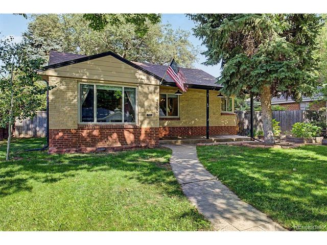 2960 S Corona St, Englewood, CO 80113