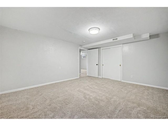 2960 S Corona St, Englewood, CO 80113