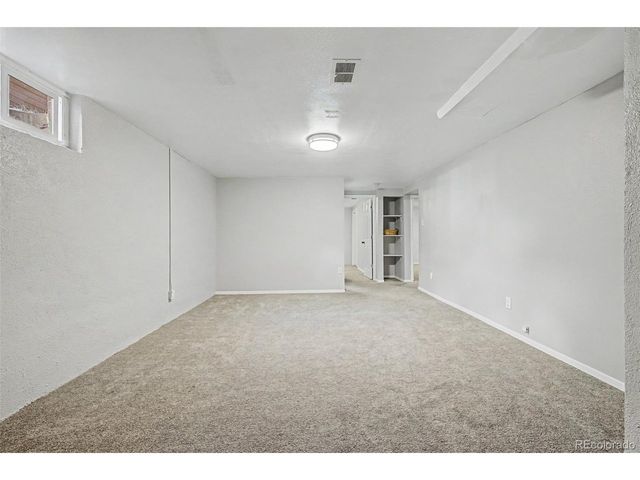 2960 S Corona St, Englewood, CO 80113