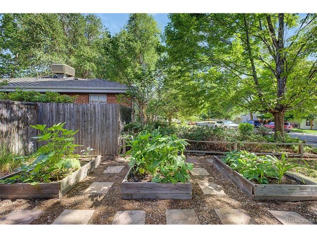 2960 S Corona St, Englewood, CO 80113