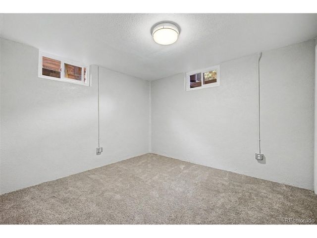 2960 S Corona St, Englewood, CO 80113
