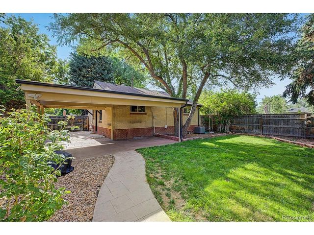 2960 S Corona St, Englewood, CO 80113