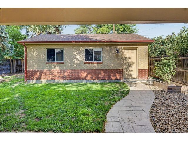 2960 S Corona St, Englewood, CO 80113
