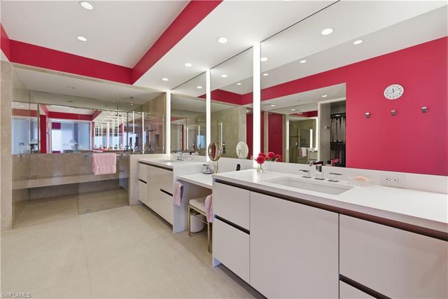 8665 Bay Colony DR 2001, Naples, FL 34108