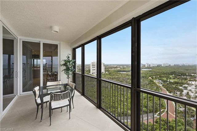 8665 Bay Colony DR 2001, Naples, FL 34108